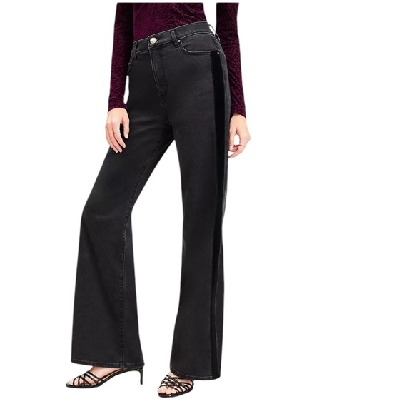 NWT Loft Velvet Stripe High Rise Wide Leg Jeans Washed Black Size 31 Petite - Picture 1 of 16